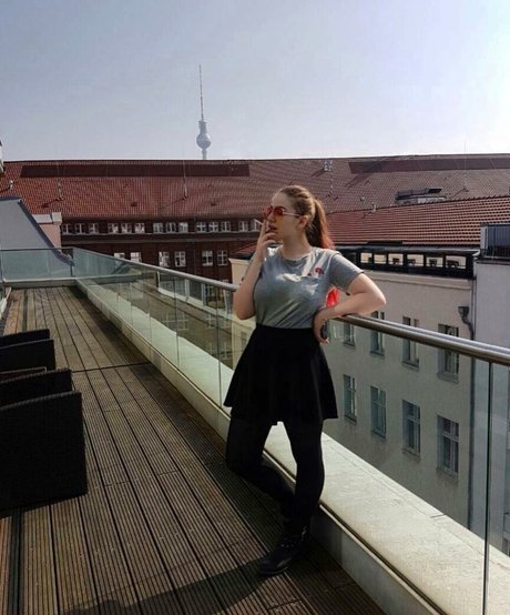 Sasha Shtern erotic star pics