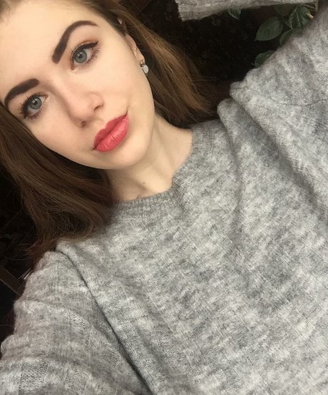 Sasha Shtern exclusive star photo