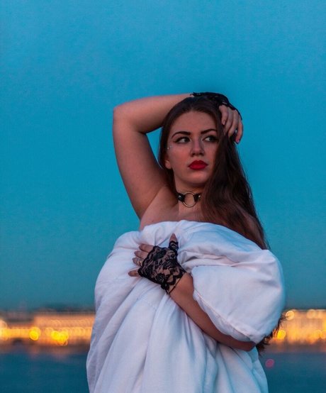 Sasha Shtern hot model picture