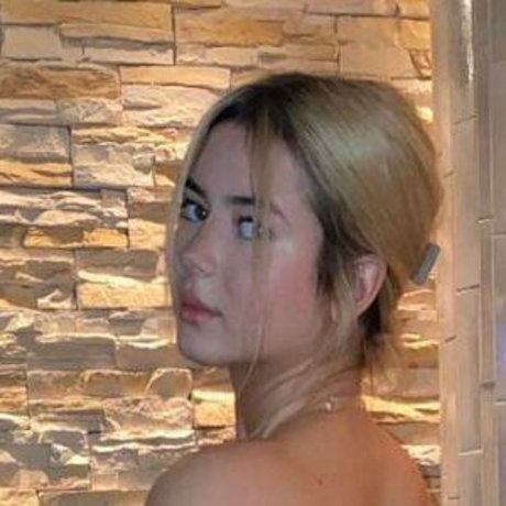 Daniella Lapo star erotic galleries