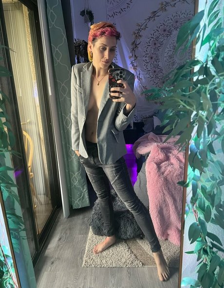 adriennedriggs model beautiful pics