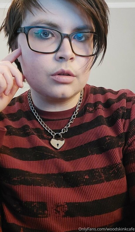 woodskinkcafe actress pic