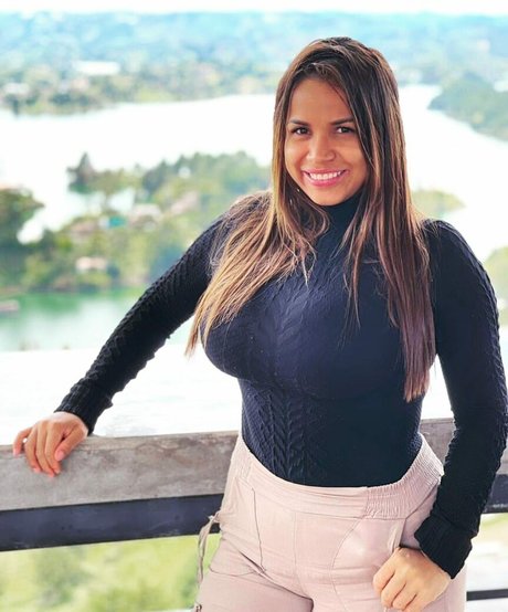 Isa Gomez free pornstar img