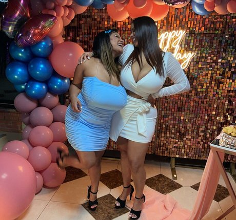 Isa Gomez star high quality picture