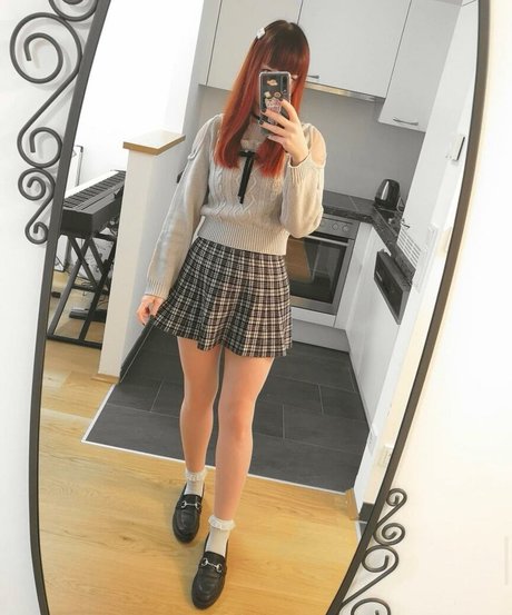 ManaRuka model nudes picture