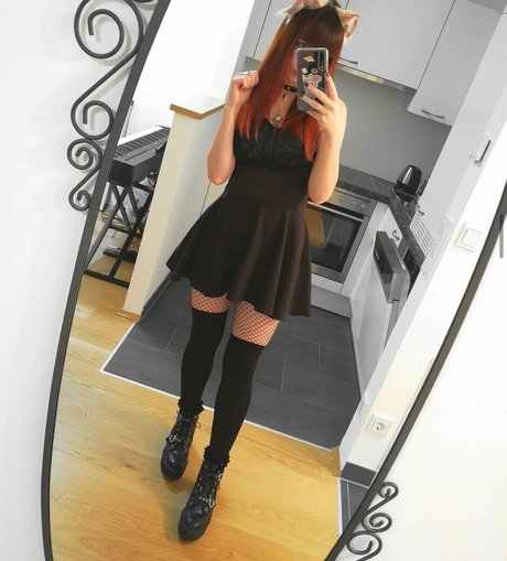 ManaRuka hot pornstar pictures