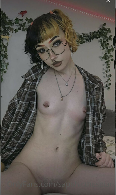 sapphic thespian nudes star pictures