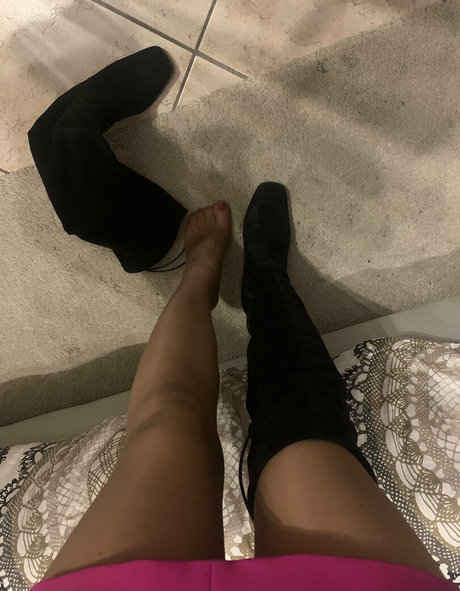 airhostess1995 model porn pic