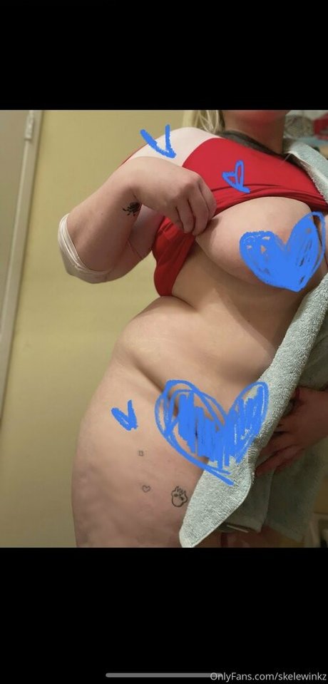 skelewinkz model perfect pics