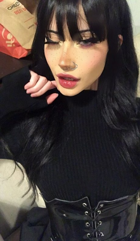 Asttaroth model adult pictures