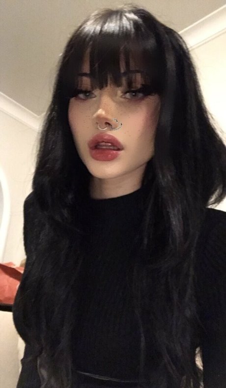 Asttaroth pornstar naked picture