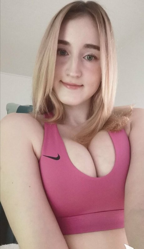 laila free erotic actress gallery