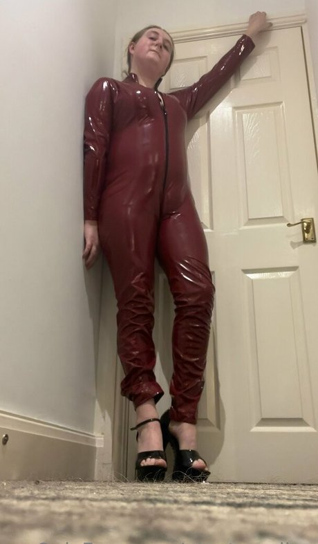 giantrozalina erotic actress pics