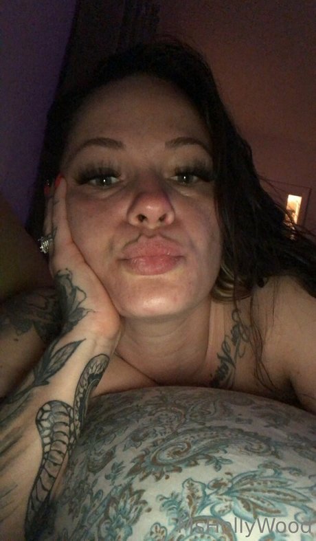 mshollywood100 model erotic image