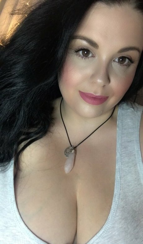 arana90 high quality pornstar picture