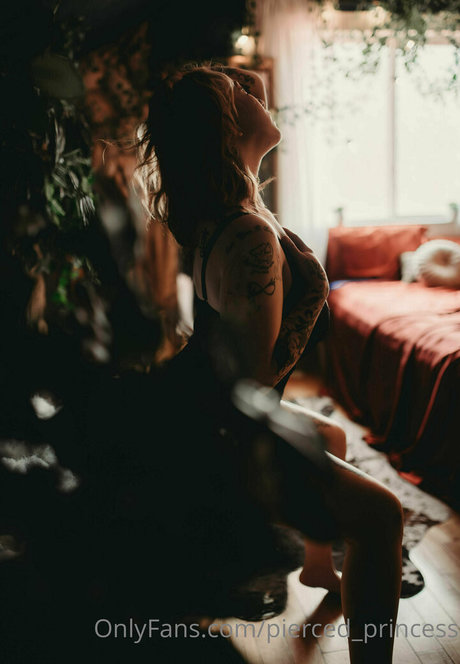 pierced princess high quality model pic