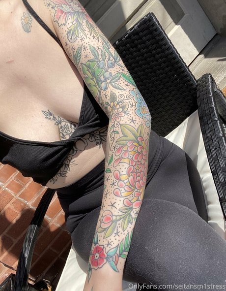 seitansm1stress pretty model images