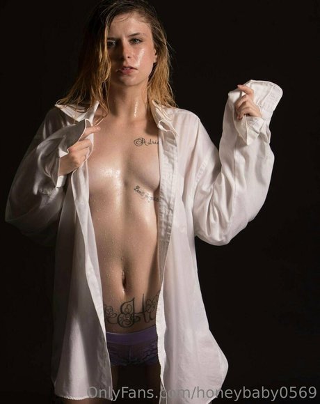 honeybaby0569 erotic model archive