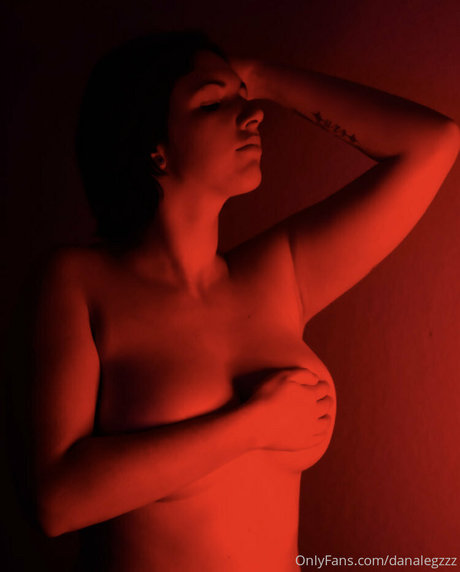 danalegzzz beautiful star pic