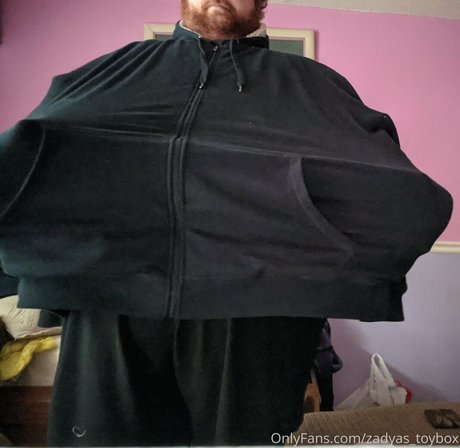 zadyas toybox hd model photo