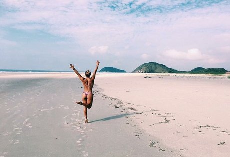 Jade Barbosa beautiful model photos