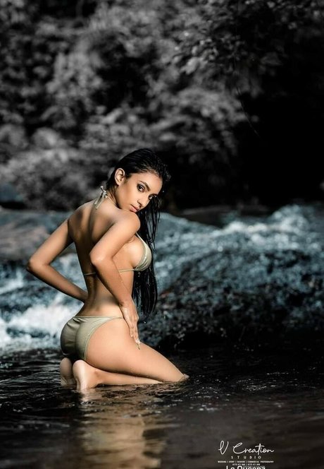 Hashini Guruge star xxx photo