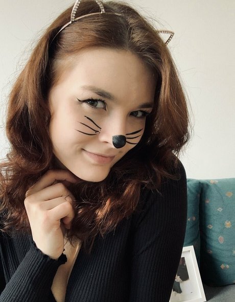 janeyslifepeek pretty pornstar img