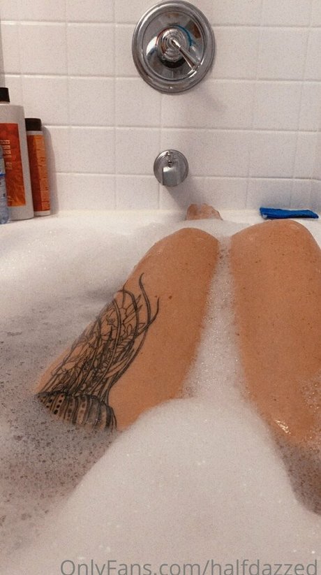 thickkthighsprettyeyess pornstar hd images