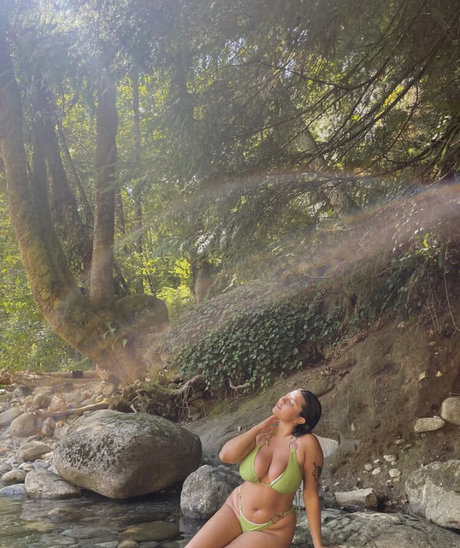 Nada C beautiful star img