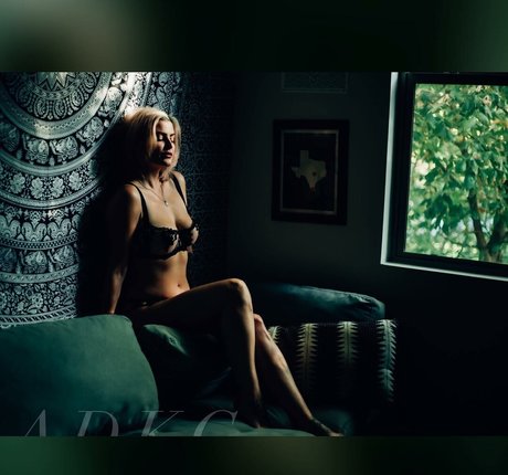 Natalie Rose nude star archive