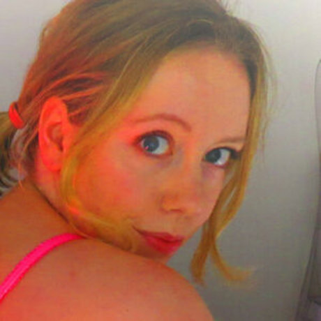 bustylily star naked images