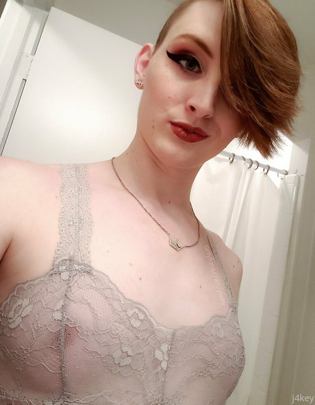 veroticajae model adult photo