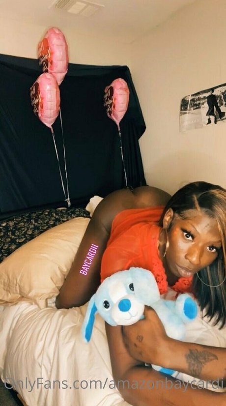 amazonbaycardi nude model photos
