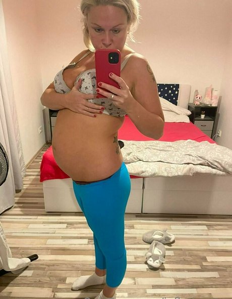 inflationstar model erotic photo