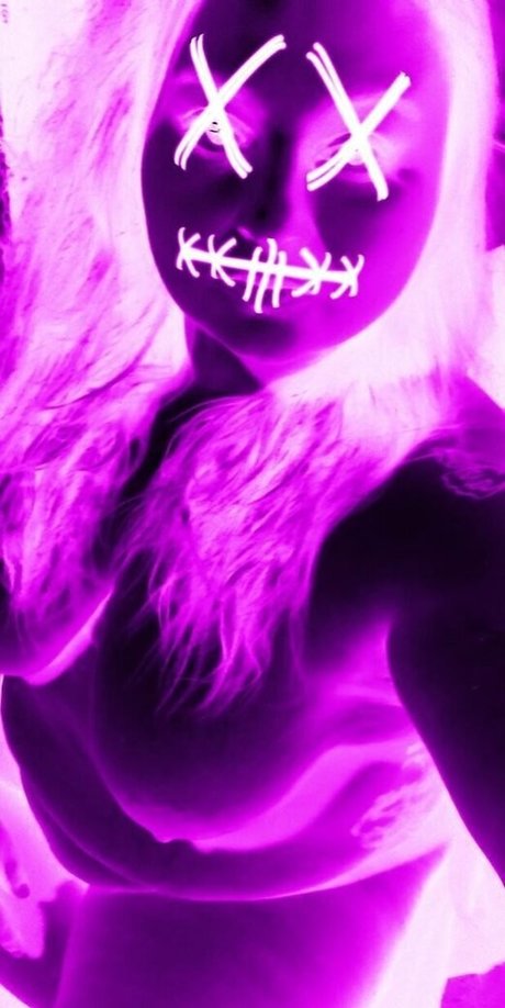 vyktoriavexx pornographic model photos