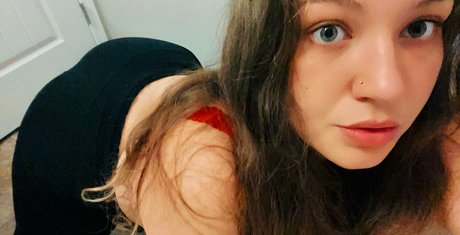 urfavslxtt model high quality gallery