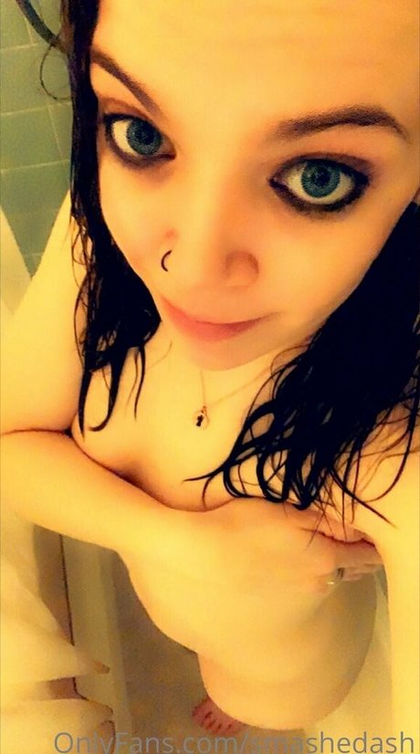smashedash naked actress pics
