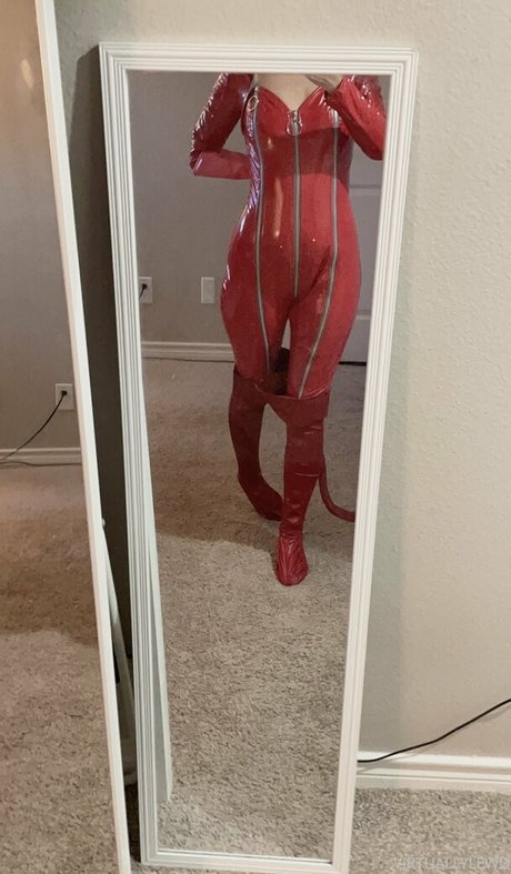 virtuallylewd sex model image