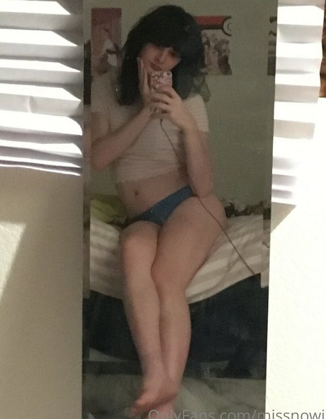 missnowi xxx pornstar photo