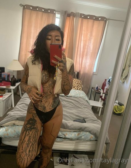 TaylaGrayy star exclusive photo