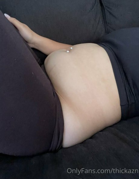 ThickAzn star naked photos