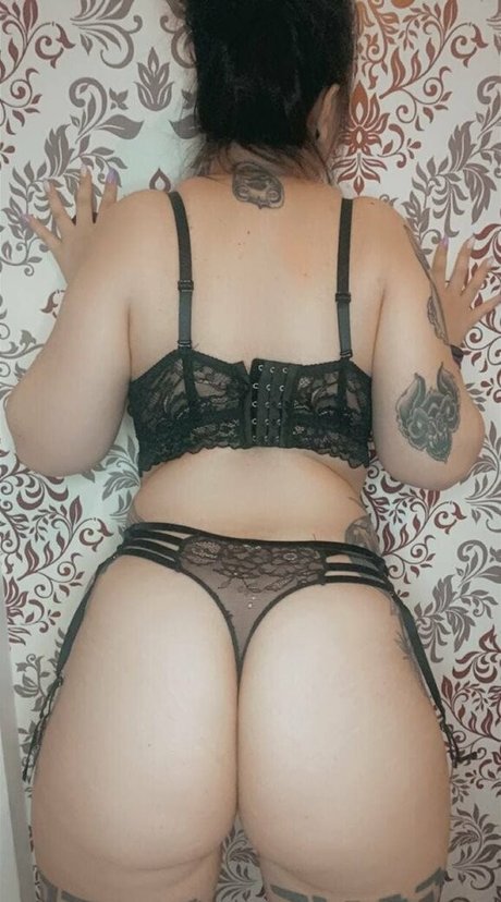 mila1cute hot model picture