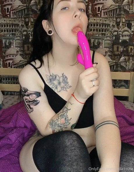 mila1cute pornstar high quality pics