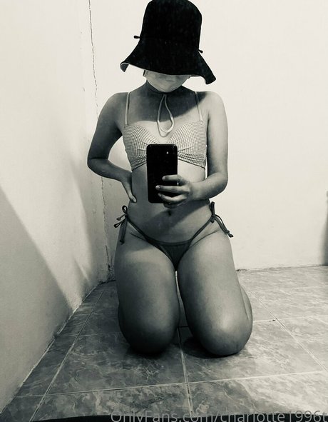 charlotte1996t hot model gallery