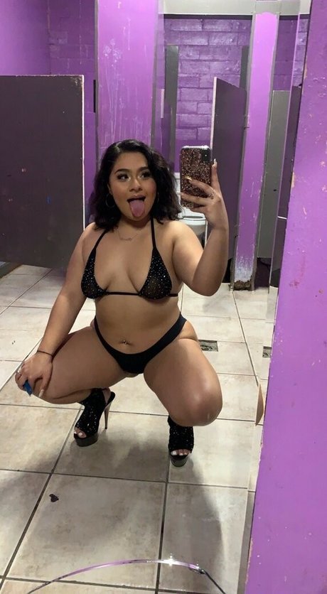 dasjuicyjen exclusive model pictures