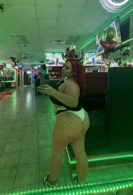 dasjuicyjen star nudes archive