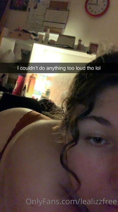 lealizzfree star nude img