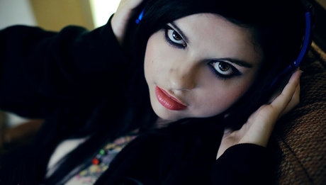 Pandie Suicide model adult archive