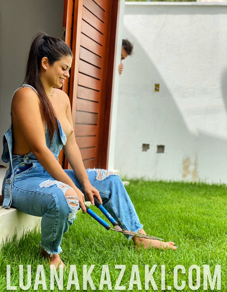 kazakiluana pornstar beautiful pictures