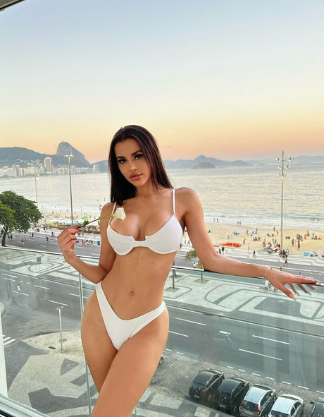 Juju Bahreis xxx pornstar galleries